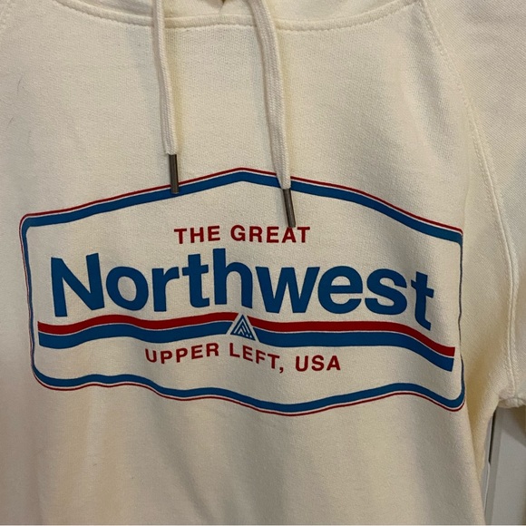 The Great PNW Unisex Hoodie Size Adult Small - Picture 8 of 8